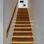 подсветка лестницы в частном доме фото варианты