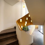 подсветка лестницы в частном доме фото вариантов