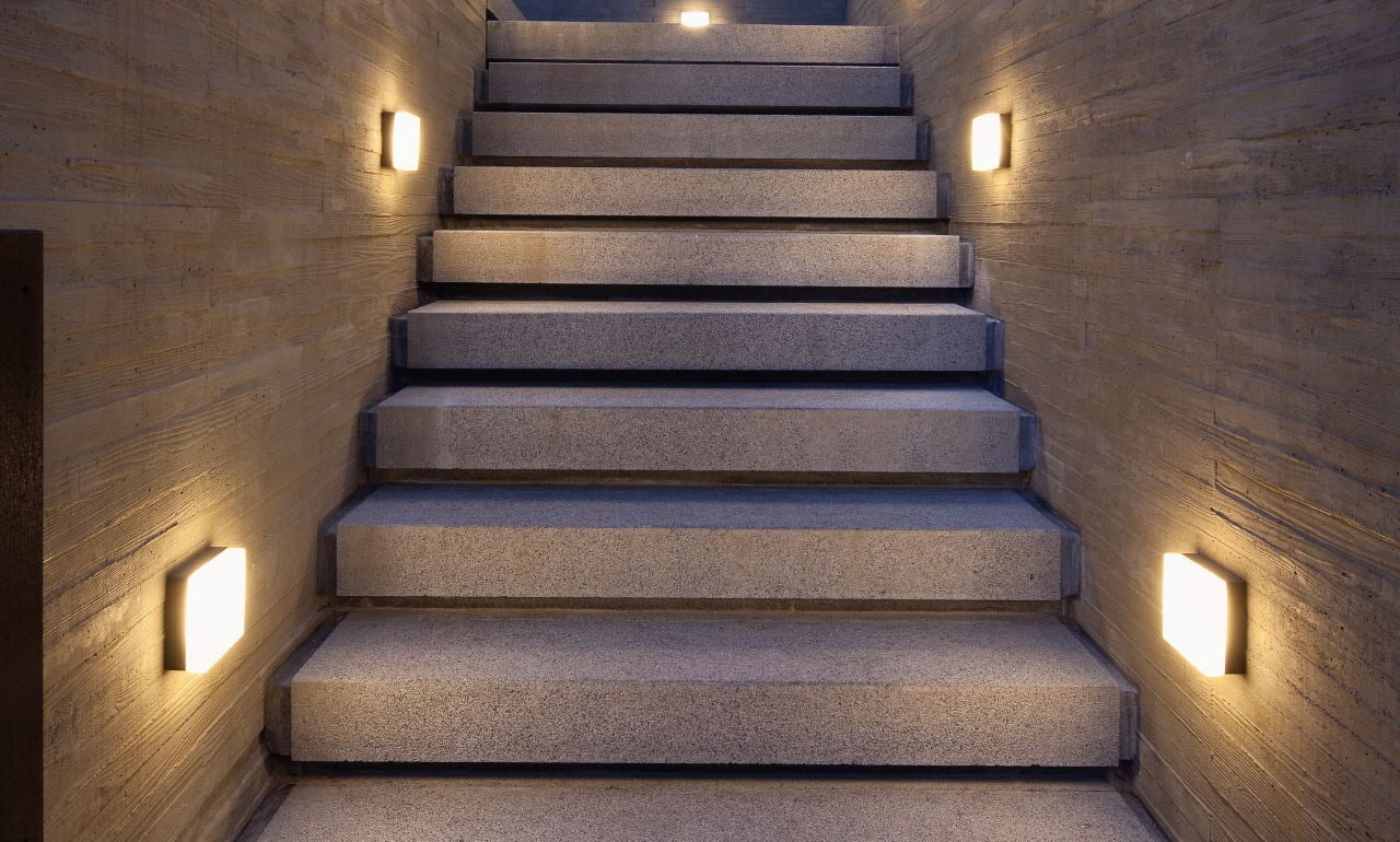 подсветка лестницы в доме