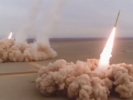 КСИР анонсироровал удары по туристическим центрам после гибели Наини