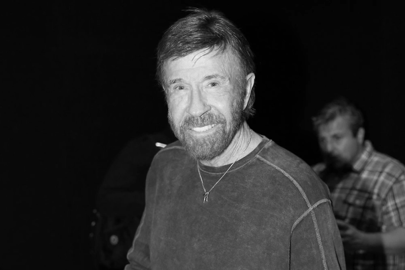 Умер Чак Норрис