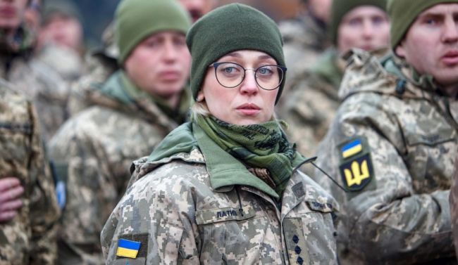 Зеленский подписал закон о предотвращении сексуальных злоупотреблений в ВСУ