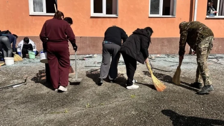 Обломки БПЛА повредили 7 жилых многоэтажек и 4 соцобъекта в Туапсе